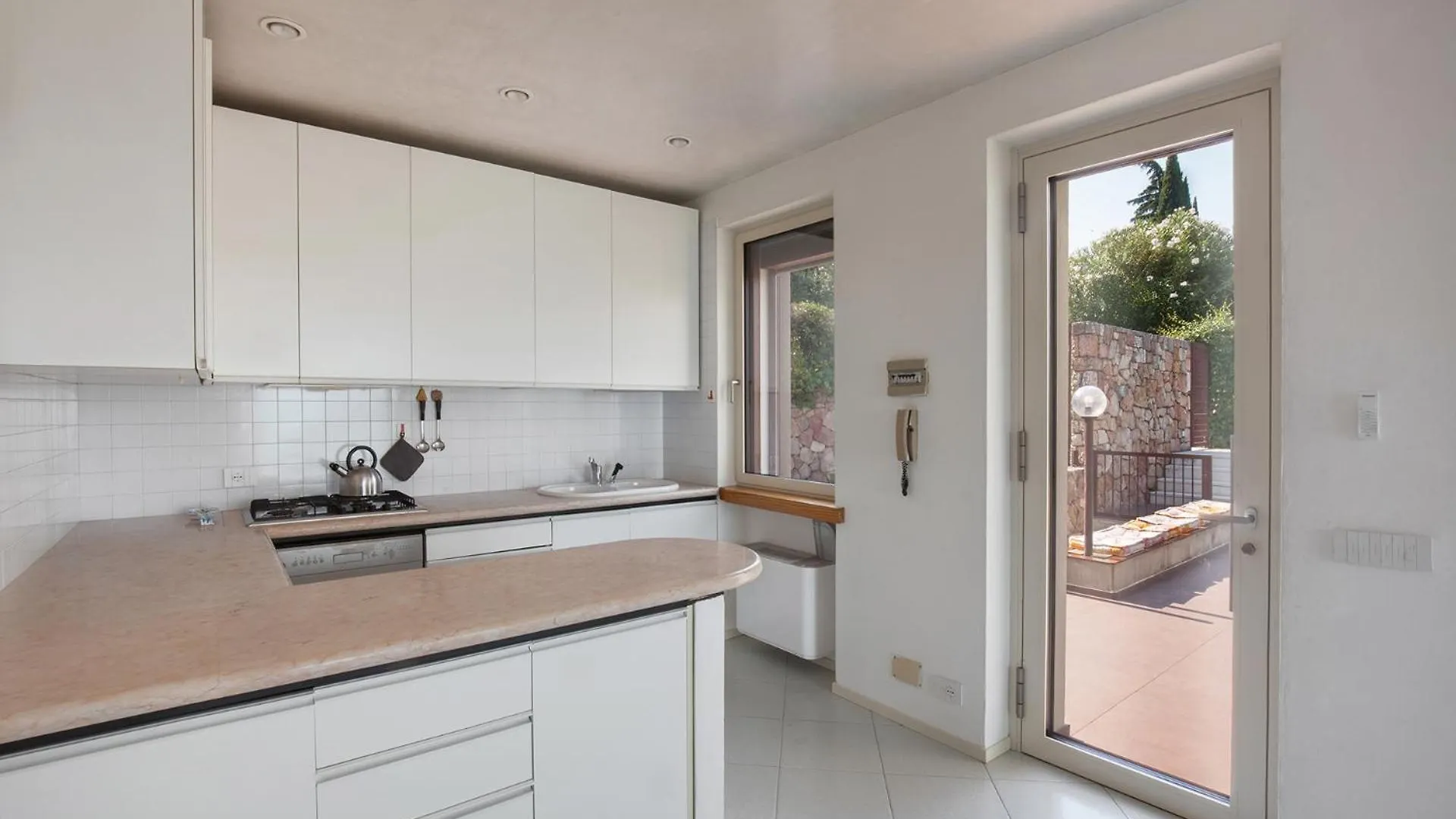 Casa Willhelm-Piscina E Vista Lago Albisano