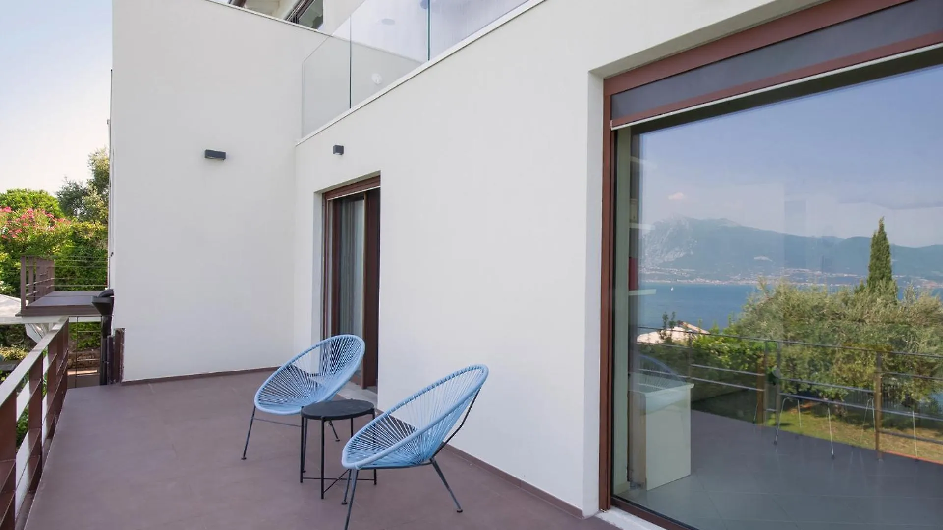 Casa Willhelm-Piscina E Vista Lago Albisano Apartment