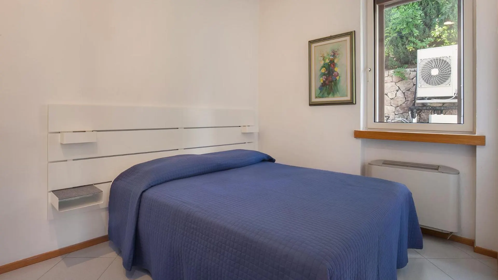Apartment Casa Willhelm-Piscina E Vista Lago Albisano Italy