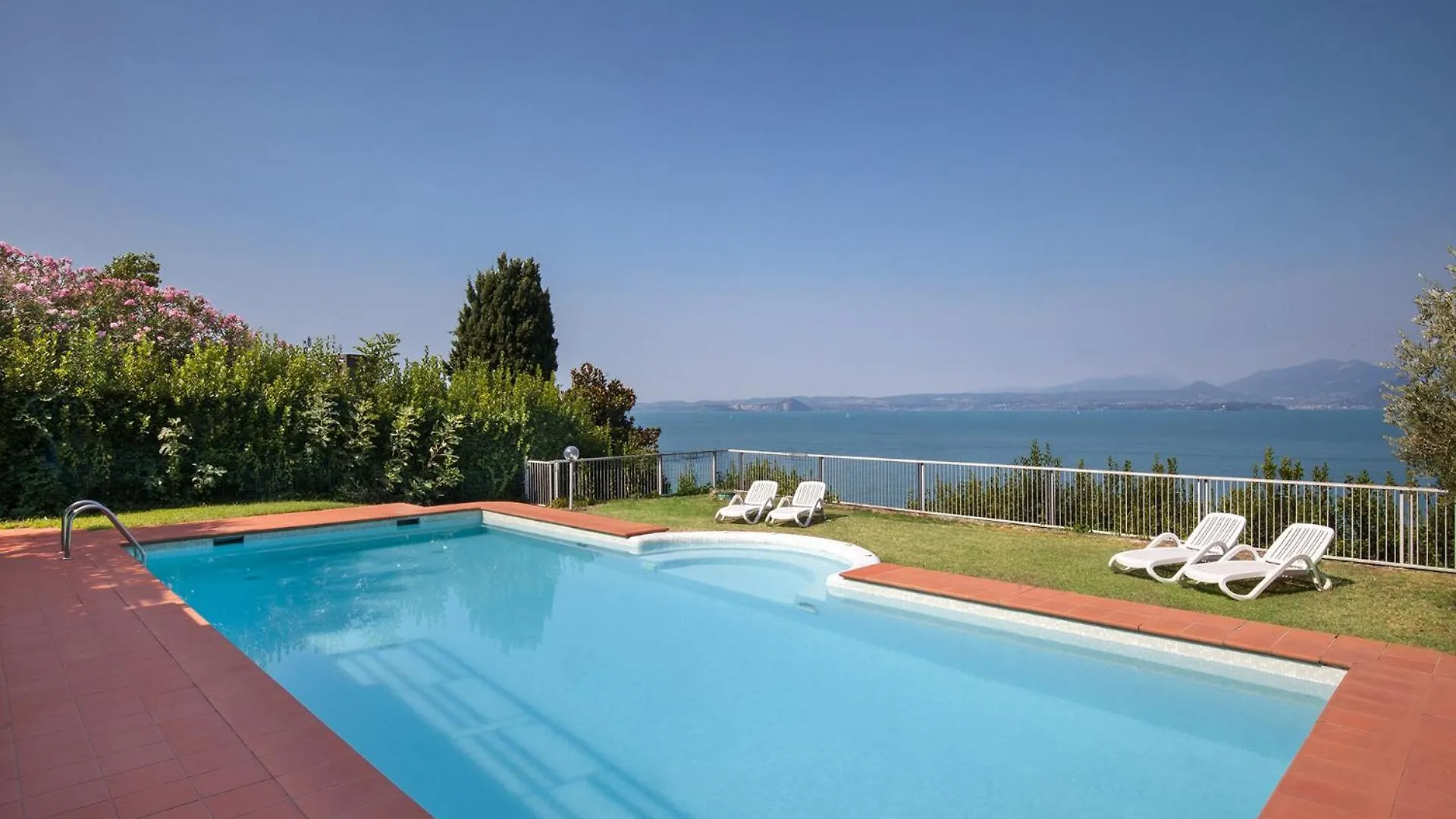 Casa Willhelm-Piscina E Vista Lago Albisano